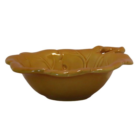 Vintage Gold and Cream Coloured Leaf Pattern Candy Dishes (Set of 3) - Picture 3 of 5